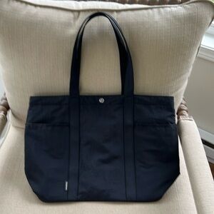 Lululemon Daily Tote